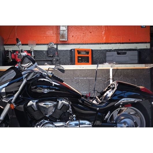 Cargador de Baterias de 4A, 12A, 25A