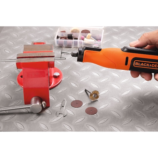 Herramienta Rotativa 8V con 35 Acc y Estuche